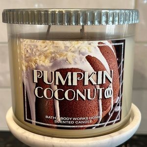 Bath & Body Works Pumpkin Coconut 3 wick candle